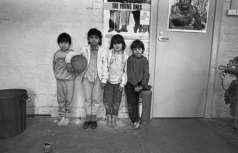 Life in an Inner Melbourne Housing Estate, 1986: Australia : Richard Moore : Journalist : Photographer :